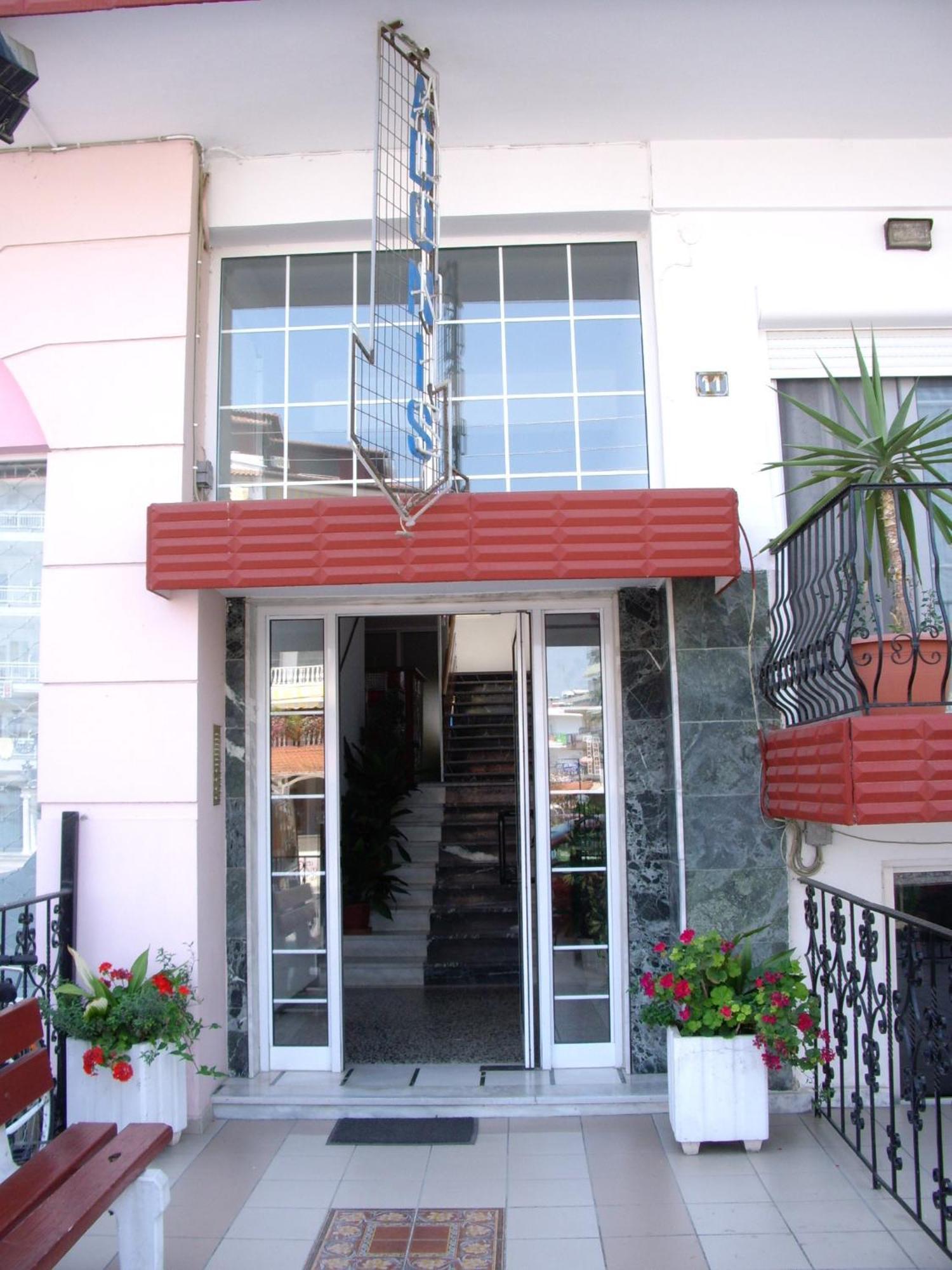 Adonis Apartments Paralía 외부 사진