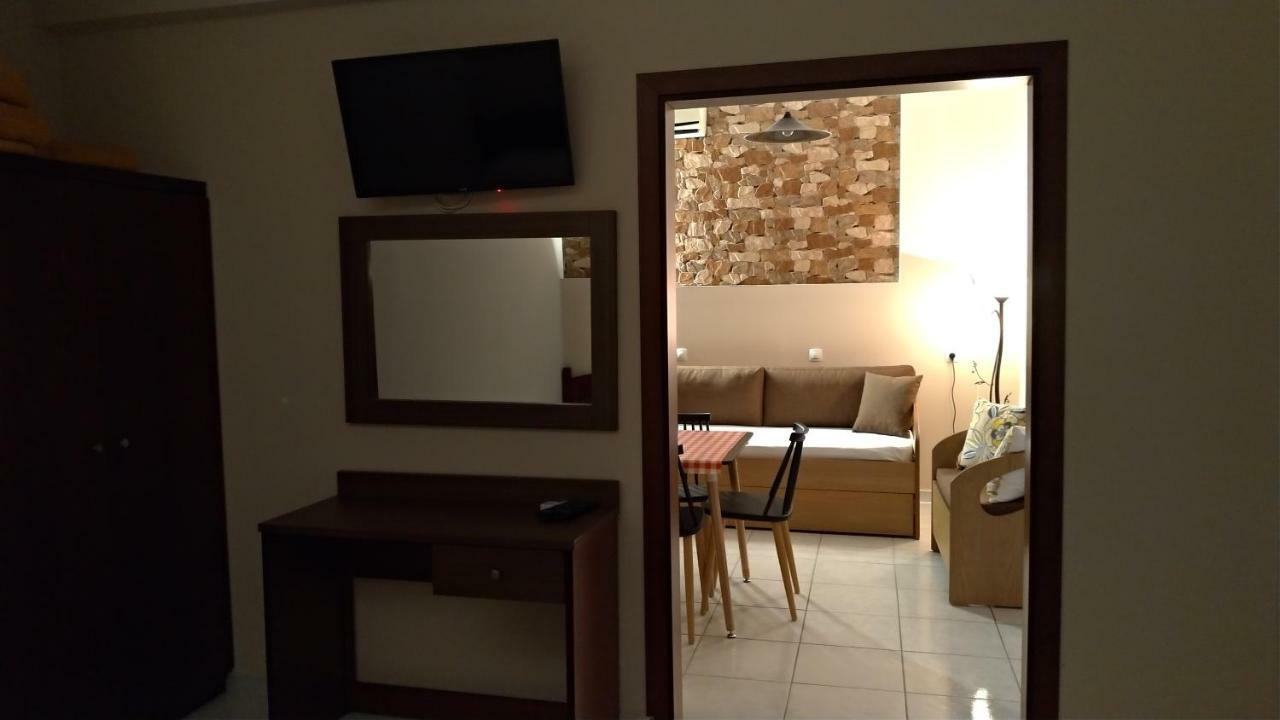 Adonis Apartments Paralía 외부 사진