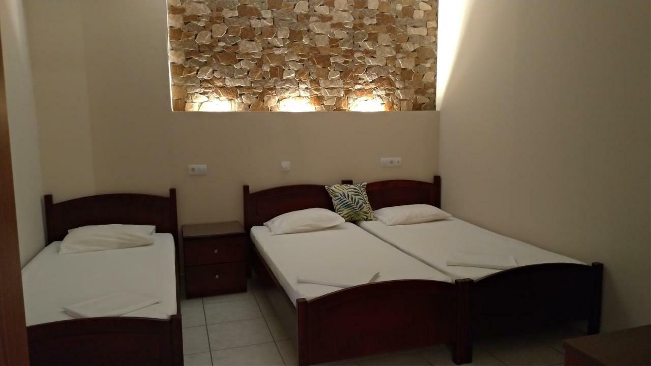 Adonis Apartments Paralía 외부 사진